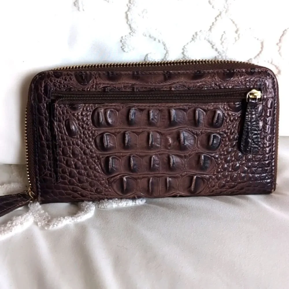 BRAHMIN Vintage SURI BROWN MELBOURNE GENUINE LEATHER ZIP AROUND WALLET